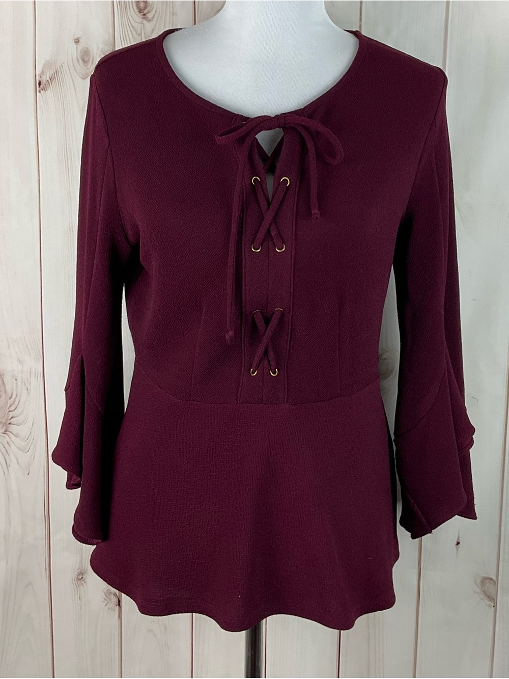 Chico's Women’s Monrovia Red Lace Up Flare Sleeve Peplum Knit Top Size 0 (S/4)